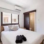 Epicurian Apartman *
